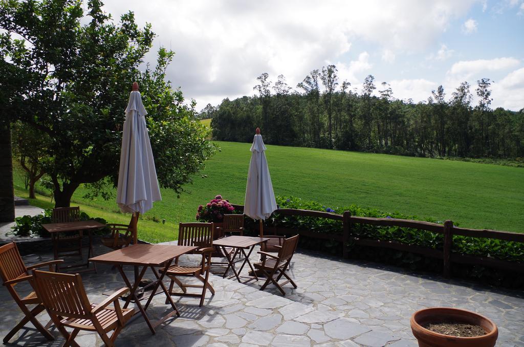 Penzion Casa De Aldea El Conceyu Navia Exteriér fotografie