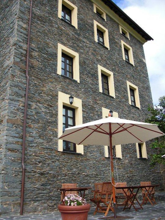 Penzion Casa De Aldea El Conceyu Navia Exteriér fotografie
